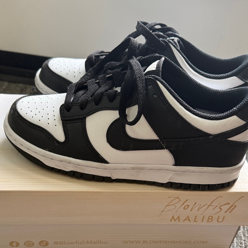 Nike Black and White (youth size 6) Women's (size 7.5) Sneakers